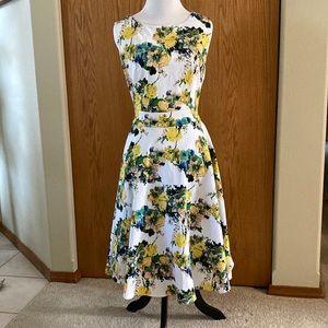 Aranee boatneck sleeveless, swing vintage cocktail, dress size medium